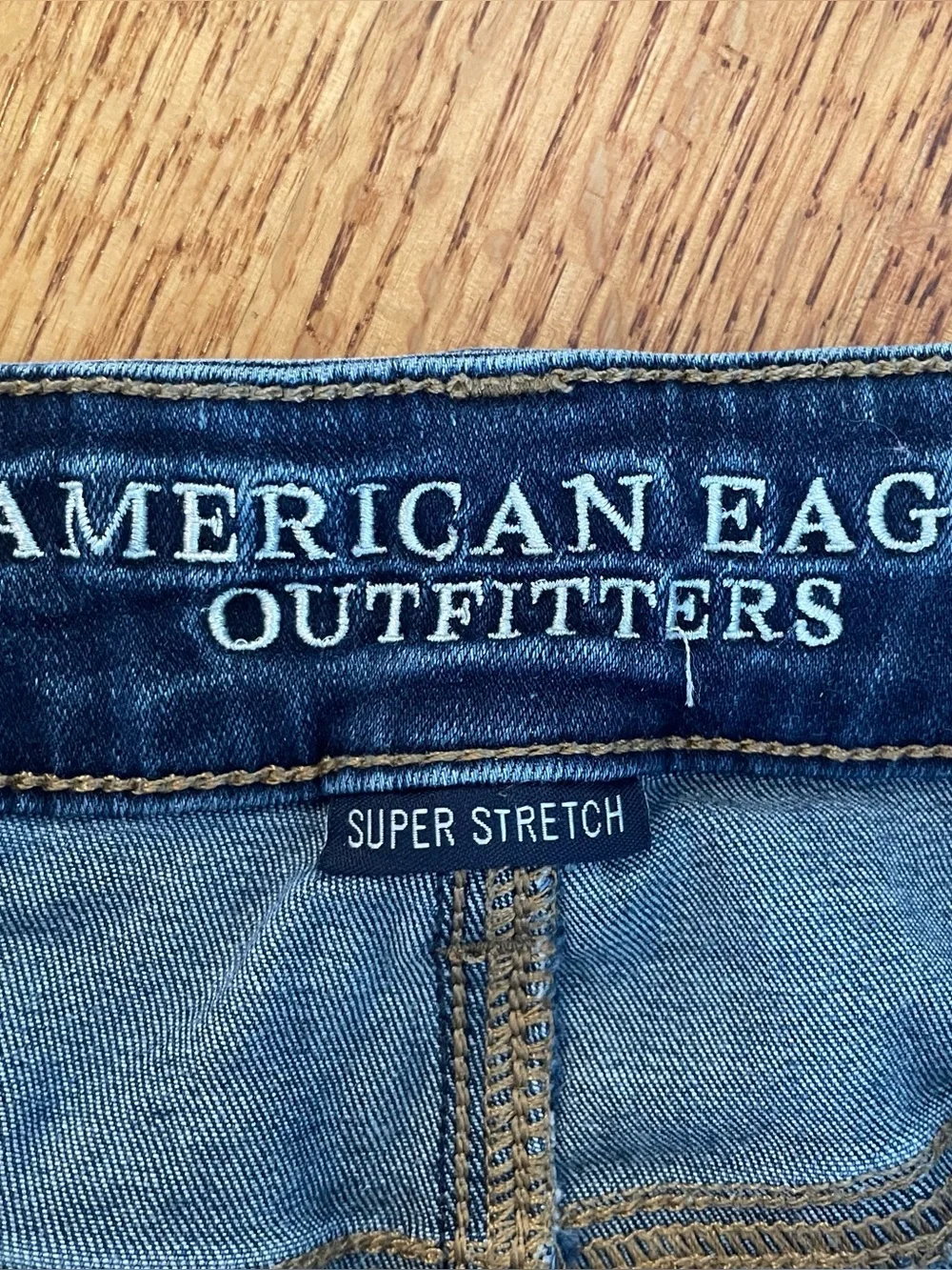 American Eagle Shortie Jean Shorts Women’s 4 Stretch Distressed Midi Daisy Dukes - Picture 4 of 16